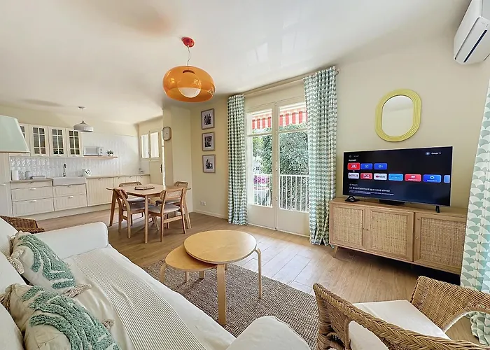 63M2 Grande Terrasse, Climatisation & Parking, 2Br